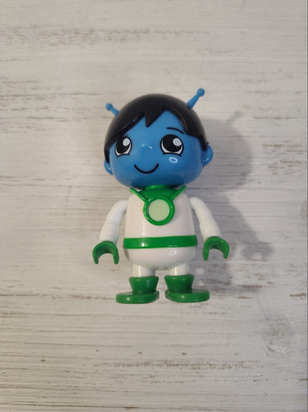 Ryan's World Mystery Alien Green Suit 3" Tall Plastic Collectible Figure